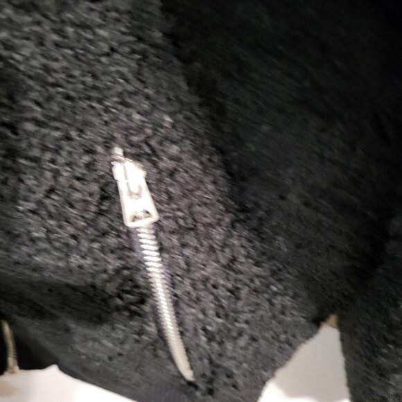 NWOT AMERICAN EAGLE OUTFITTERS SHERPA BOMBER JACKET SZ S - Picture 5 of 6